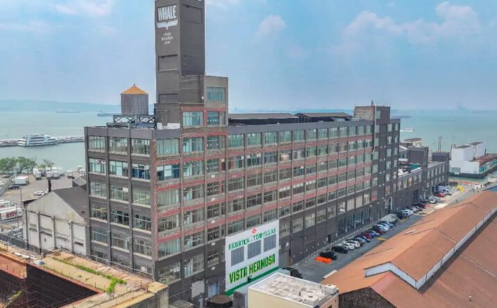Pictures of Retail property located at 14 53 St, Brooklyn, NY 11232 for sales - image #1