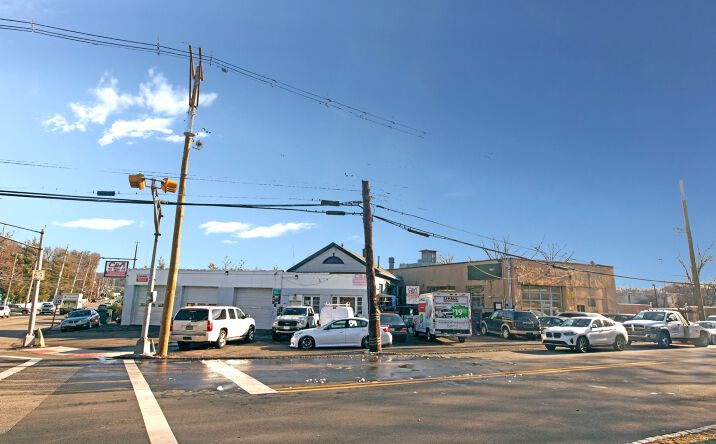 Pictures of Retail property located at 238 W Forest Ave, Englewood, NJ 07631 for sales - image #1