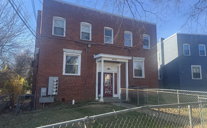 Pictures of Multifamily property located at 3205 Buena Vista Terrace SE, Washington, DC 20020 for sales - image #1