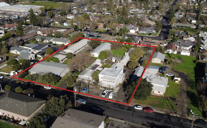 Pictures of Multifamily property located at 1403 Leonard Ave, Modesto, CA 95350 for sales - image #1