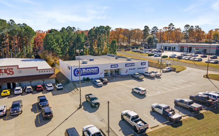 Pictures of Retail property located at 1310 West Loop 281, Longview, TX, USA, Longview, TX 75604 for sales - image #1