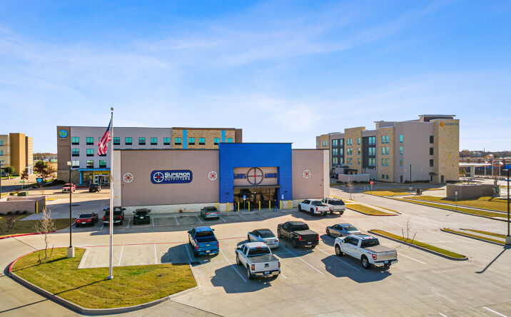 Pictures of Retail property located at 214 Market Center Dr, Terrell, TX 75160 for sales - image #1