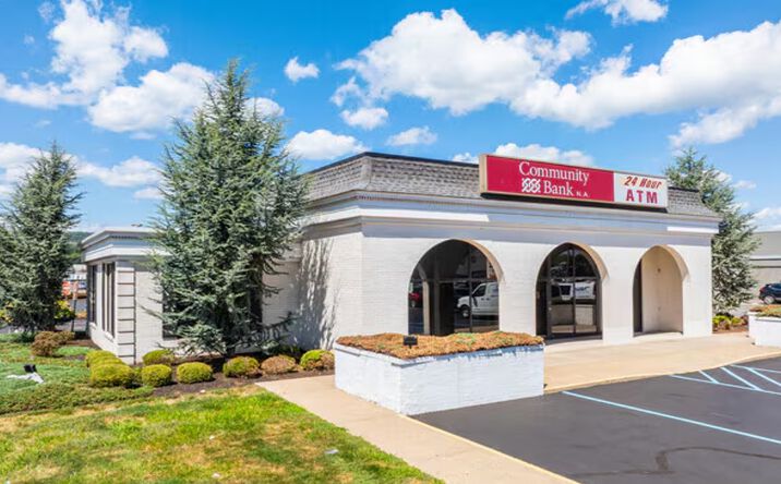 Pictures of Retail property located at 78 S Wyoming Ave, Edwardsville, PA 18704 for sales - image #1