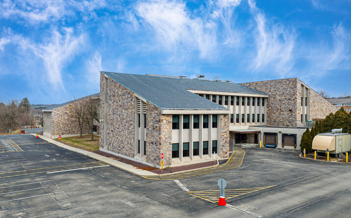 Pictures of Office property located at 2501 Wilmington Rd, New Castle, PA 16105 for sales - image #1