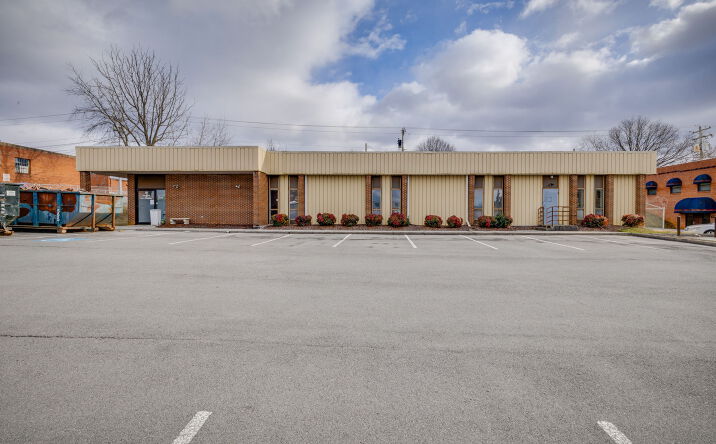 image of property at 311 W WALNUT ST Johnson City TN 37604