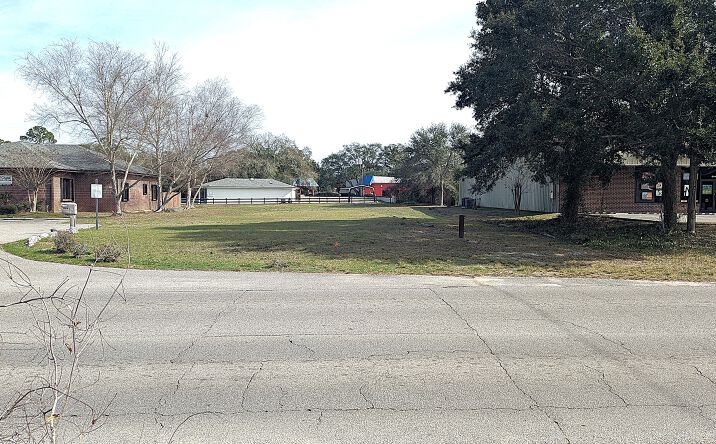 Pictures of Land property located at 6450 Tippin Ave, Pensacola, FL 32504 for sales - image #1