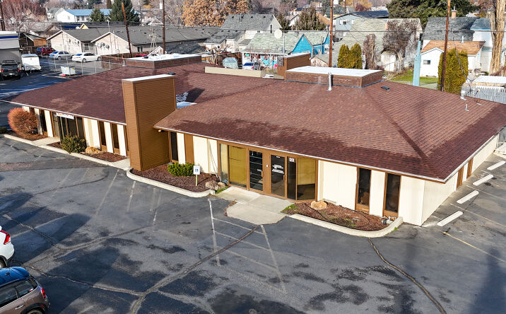Pictures of Office property located at 1201 W Lincoln Ave, Yakima, WA 98902 for sales - image #1