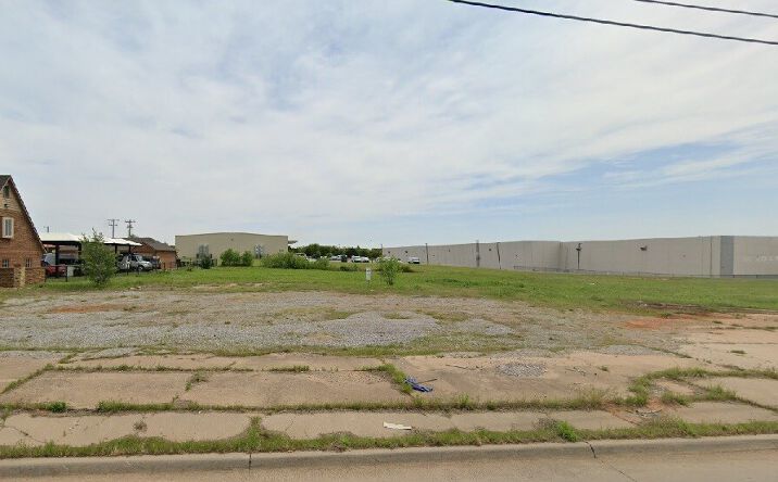 Pictures of Land property located at 11620 N I- 35 Service Rd, Oklahoma City, OK 73131 for sales - image #1