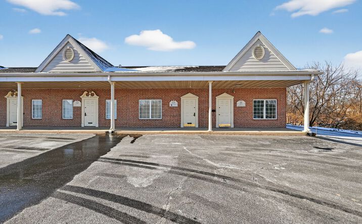 Pictures of Office property located at 1829 New Holland Rd, Reading, PA 19607 for sales - image #1