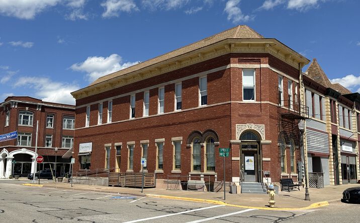 Pictures of Mixed Use, Office, Retail property located at 115 NW 3rd St, Abilene, KS 67410 for sales - image #1