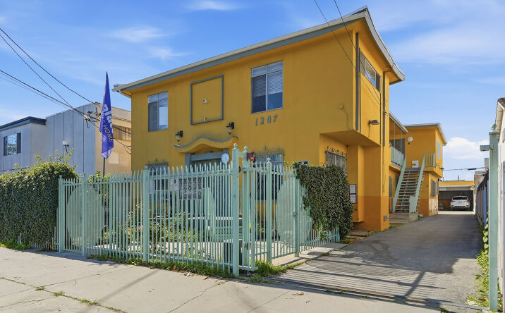 Pictures of Multifamily property located at 1207 S Catalina St, Los Angeles, CA 90006 for sales - image #1