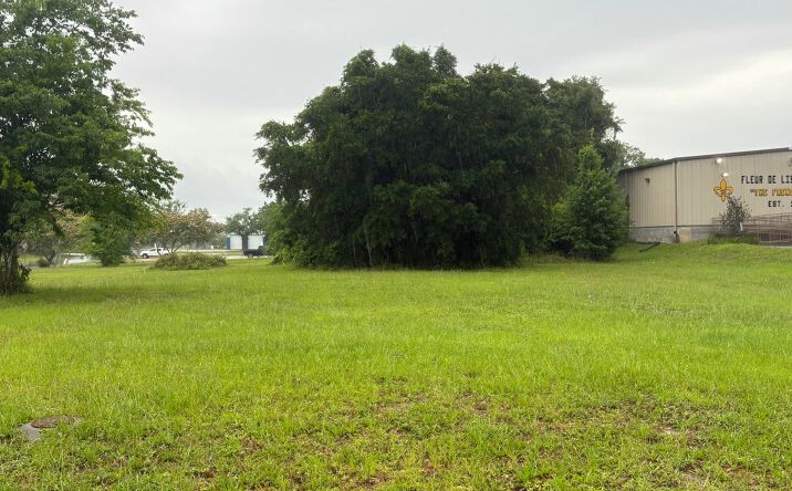 Pictures of Land property located at 186 Howard Ave, Biloxi, MS 39530 for sales - image #1