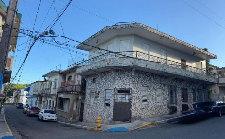 Pictures of Mixed Use property located at C Luis Munoz Rivera #62 Esq C Varona Suarez, San Lorenzo, Puerto Rico 00754 for sales - image #1