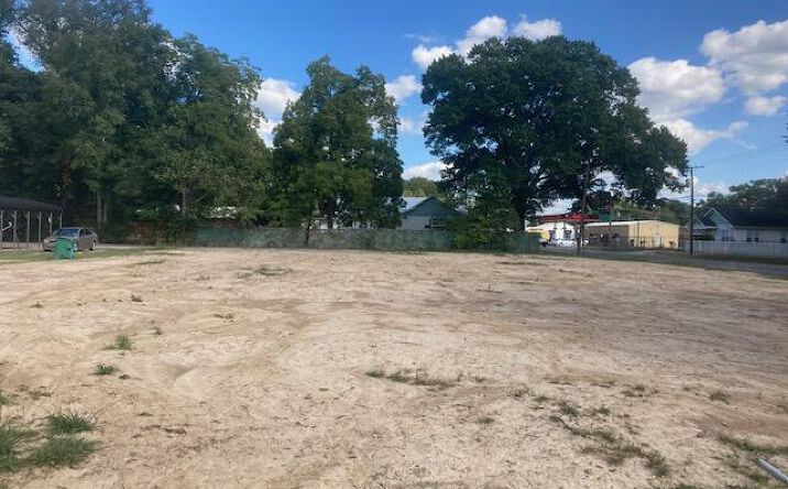 Pictures of Retail property located at W Maple Ave, Eunice, LA 70535 for sales - image #1