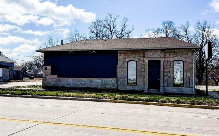 Pictures of Business for Sale, Retail property located at 622 6th Street, Oswego, KS 67356 for sales - image #1