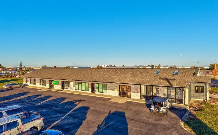 Pictures of Mixed Use property located at 410 E Stevenson Road, Ottawa, IL 61350 for sales - image #1
