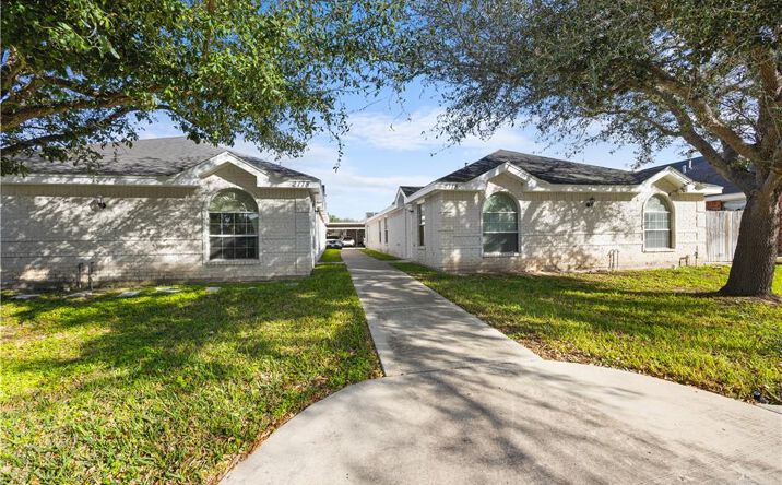 Pictures of Multifamily property located at 2118 Aruba Drive, Edinburg, TX 78542 for sales - image #1