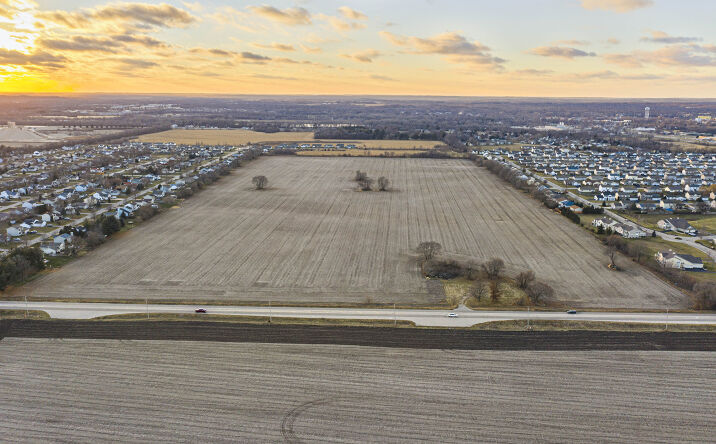 Pictures of Land property located at 15432 Willowbrook Road, South Beloit, IL 61080 for sales - image #1