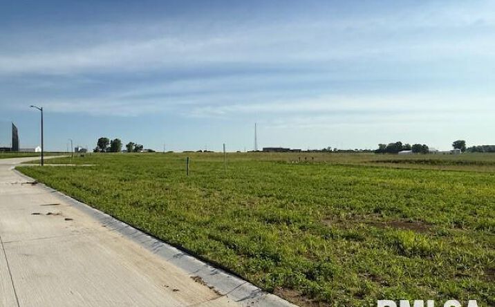 Pictures of Land property located at 6454 RYAN Road, Bettendorf, IA 52722 for sales - image #1