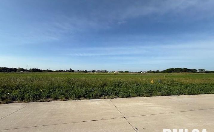 Pictures of Land property located at 6831 Meghan Avenue, Bettendorf, IA 52722 for sales - image #1