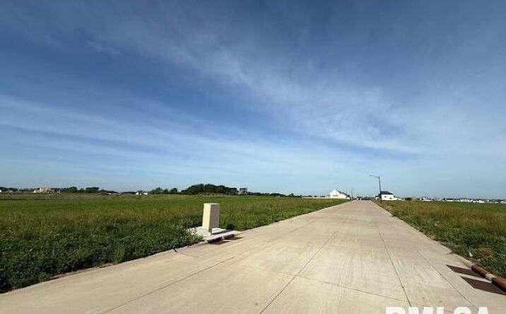 Pictures of Land property located at 6795 Meghan Avenue, Bettendorf, IA 52722 for sales - image #1