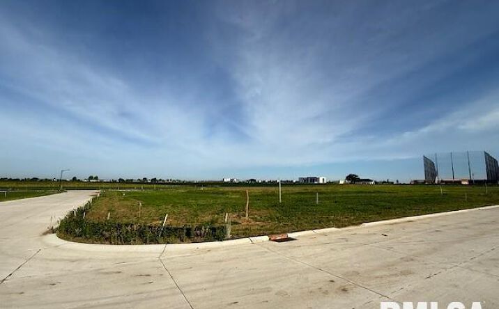 Pictures of Land property located at 6323 MEYER Road, Bettendorf, IA 52722 for sales - image #1