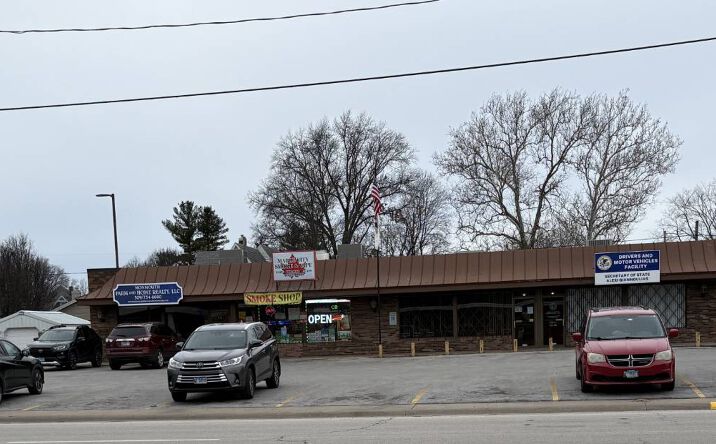 Pictures of Land property located at 318 North Main Street, Monmouth, Illinois 61462, IL 61462 for sales - image #1