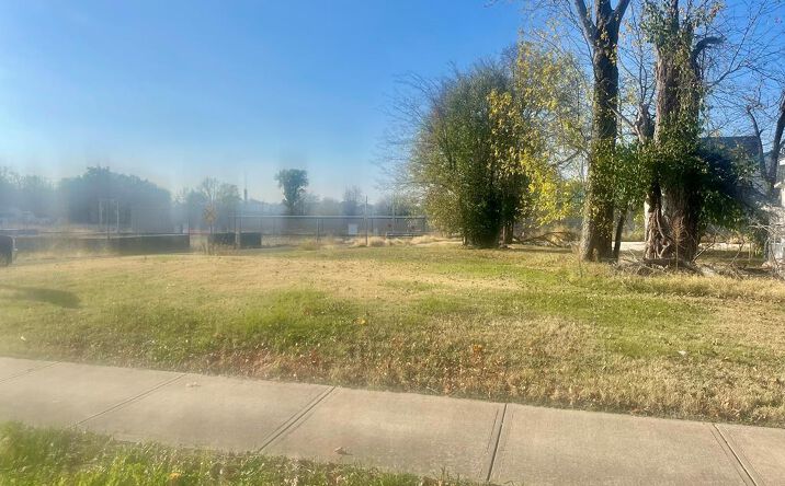 Pictures of Land, Industrial property located at 1111 S Campbell Street, Hopkinsville, KY 42240 for sales - image #1