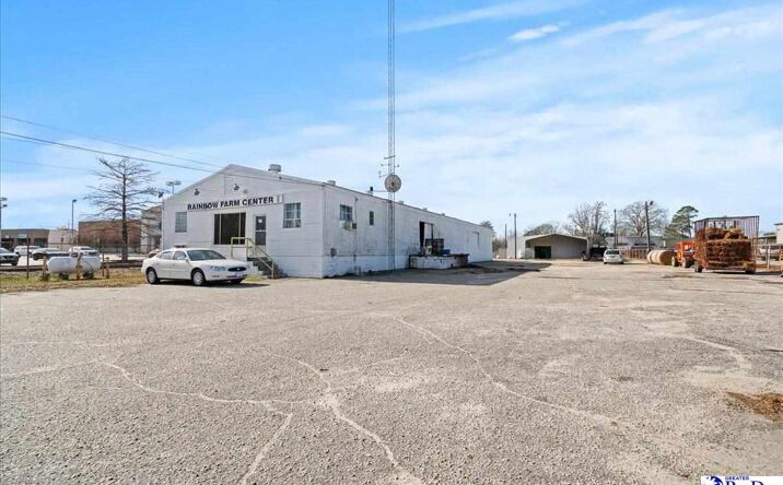 Pictures of Industrial property located at 756 S 4th Street, Hartsville, SC 29550 for sales - image #1