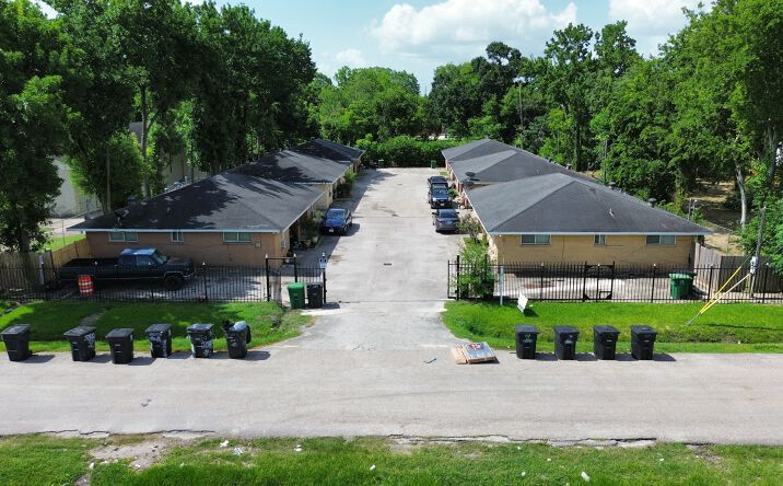 Pictures of Multifamily property located at 5010 Carmen St, Houston, TX 77033, 5032 Carmen St, Houston, TX 77033, 9426 Coffee St, Houston, TX 77033, 4921 Paula St, Houston, TX 77033 for sales - image #1