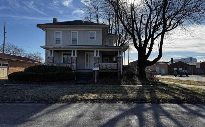 Pictures of Multifamily property located at 200 E Briggs Avenue, Fairfield, IA 52556 for sales - image #1