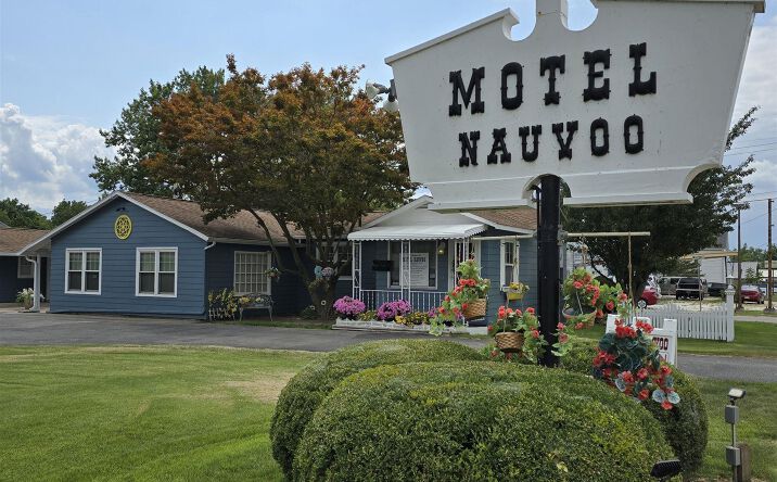 Pictures of Hospitality property located at 1610 Mulholland Street, Nauvoo, IL 62354 for sales - image #1
