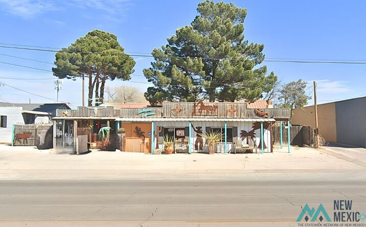 Pictures of Mixed Use, Retail property located at 1032 E Bender Boulevard, Hobbs, NM 88240 for sales - image #1