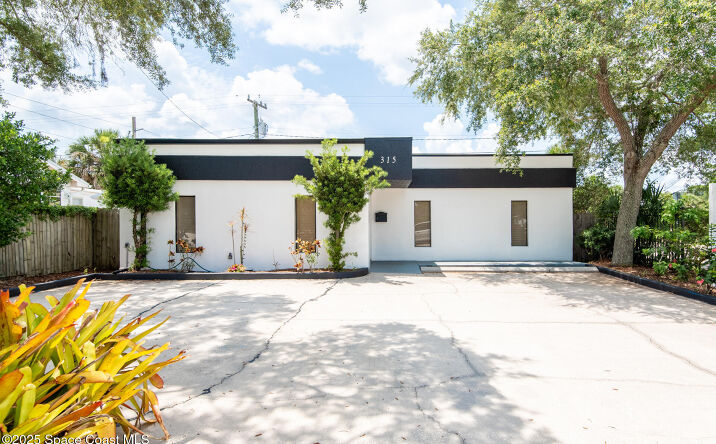 Pictures of Office property located at 315 E Strawbridge Avenue, Melbourne, FL. 32901, Melbourne, FL 32901 for sales - image #1