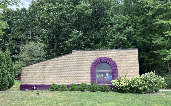Pictures of Office property located at 953 Niles Cortland Rd SE, Warren, OH 44484 for sales - image #1