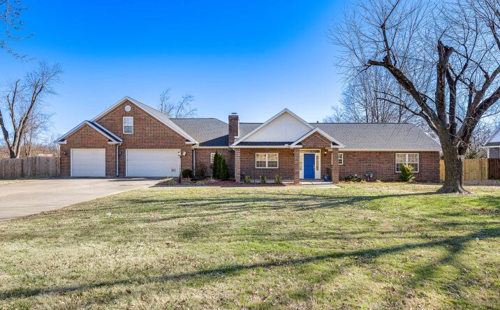Pictures of Land property located at 1925 S 21st St, Rogers, AR 72758 for sales - image #1