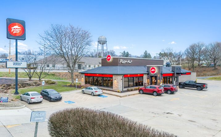 Pictures of Retail property located at 16848 St Clair Ave, East Liverpool, OH 43920 for sales - image #1