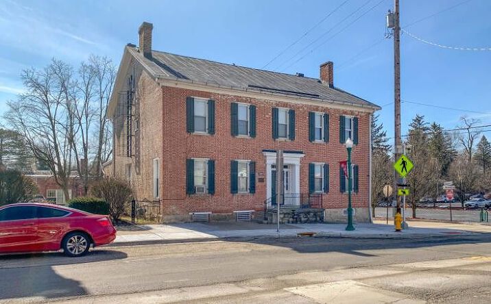 Pictures of Multifamily property located at 127 Miami St, Urbana, OH 43078 for sales - image #1