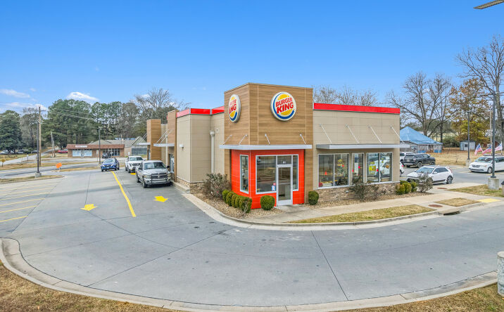 Pictures of Retail property located at 1 N Broadview St, Greenbrier, AR 72058 for sales - image #1