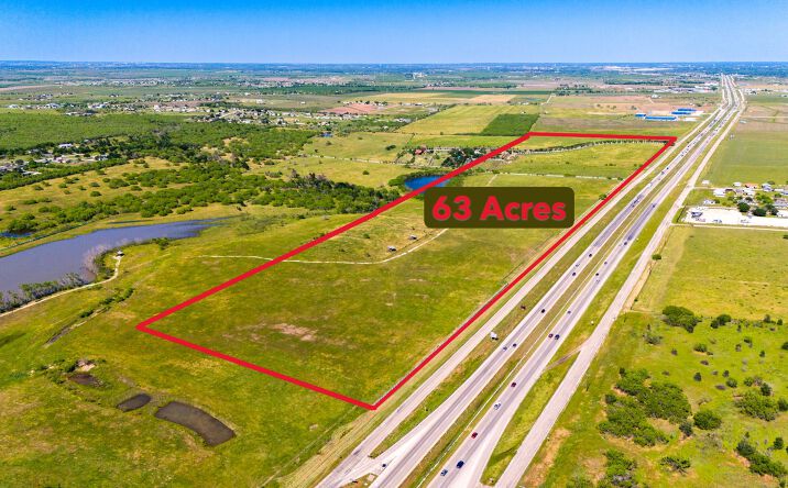 Pictures of Land property located at 7870 I-10, Seguin, TX 78155 for sales - image #1
