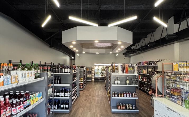 Pictures of Business for Sale property located at 2079 East Pass Road suite c, Gulfport, MS, USA, Gulfport, MS 39507 for sales - image #1