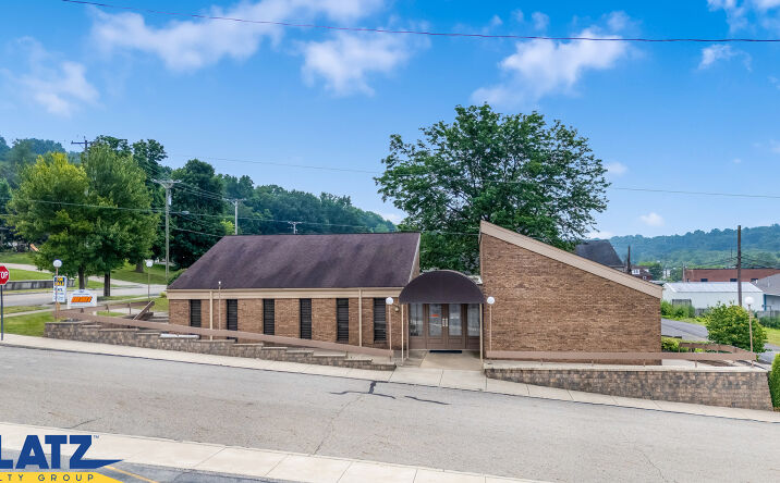 Pictures of Office property located at 151 2nd St, Lowellville, OH 44436 for sales - image #1