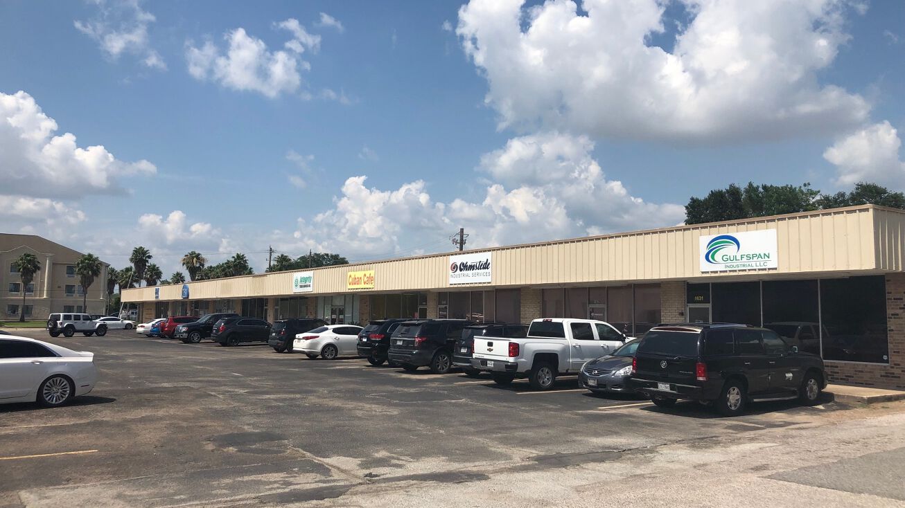 1609 Center Street, Deer Park, TX 77536