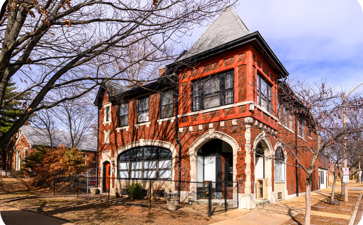 Pictures of Mixed Use, Multifamily property located at 5001 Pernod Ave, St. Louis, MO 63139 for sales - image #1