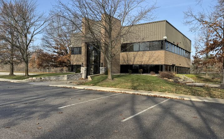Pictures of Office property located at 2958 Gateway Dr, Elkhart, IN 46514 for sales - image #1