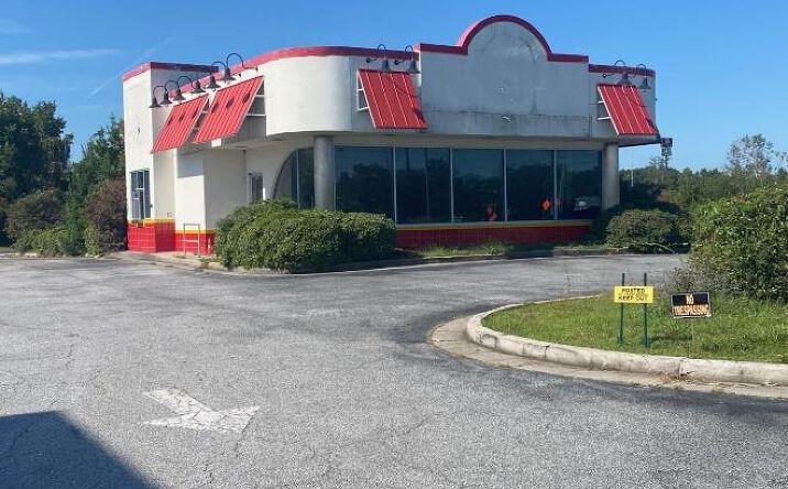 Pictures of Retail property located at 125 Flash Foods Rd, Brunswick, GA 31523 for sales - image #1