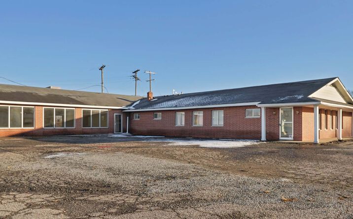Pictures of Mixed Use, Office, Retail property located at 542 N Cedar St, Imlay City, MI 48444 for sales - image #1