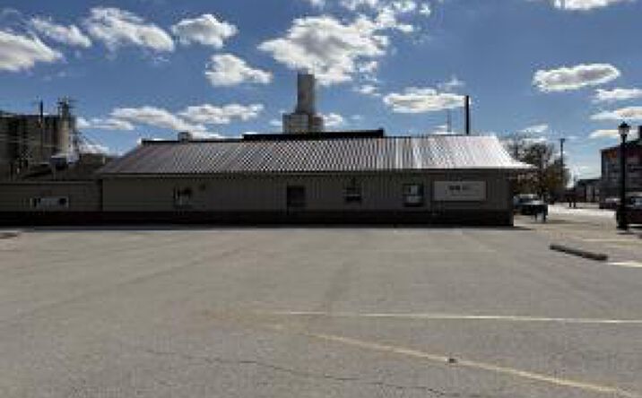 Pictures of Office, Retail, Special Purpose property located at 156 S Main St, Rockford, OH 45882 for sales - image #1