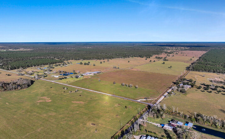 Pictures of Land property located at TBD CR 2058, Hull, TX 77564 for sales - image #1