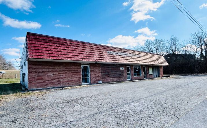 Pictures of Office property located at 6299 US-421 N., Grey Hawk, KY 40447 for sales - image #1